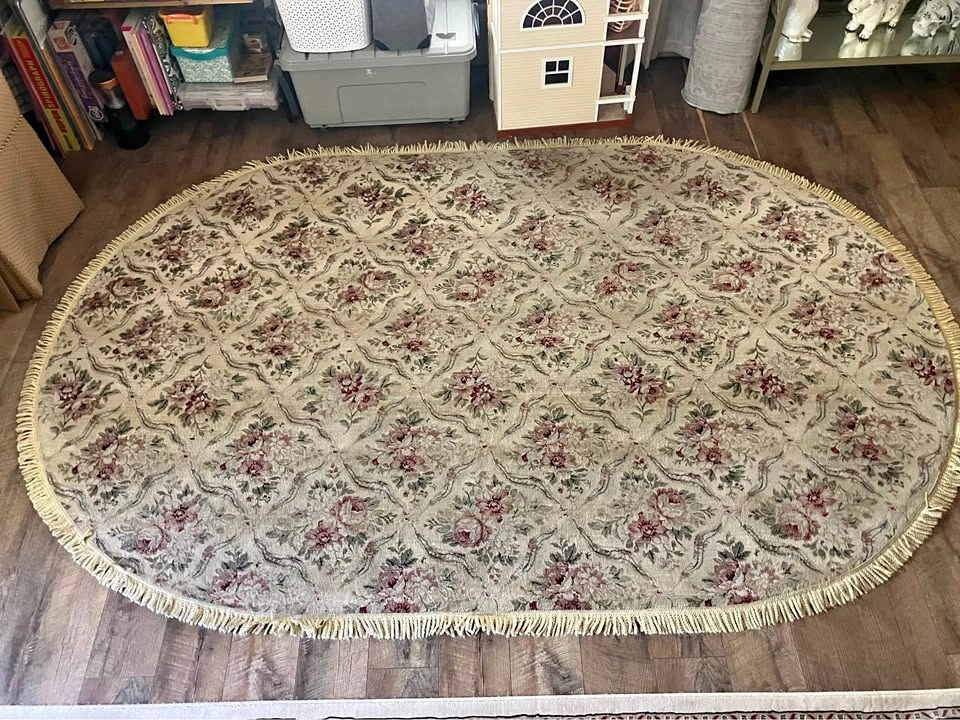 Oval Floral Area Rug 105” x 70” – Vintage Style
