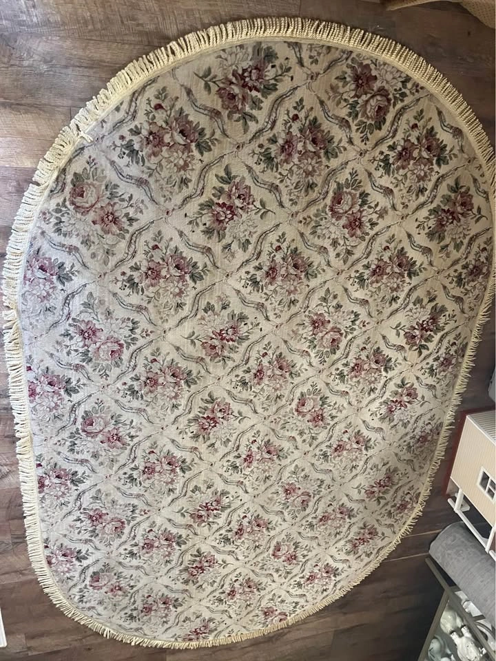 Oval Floral Area Rug 105” x 70” – Vintage Style - photo 2