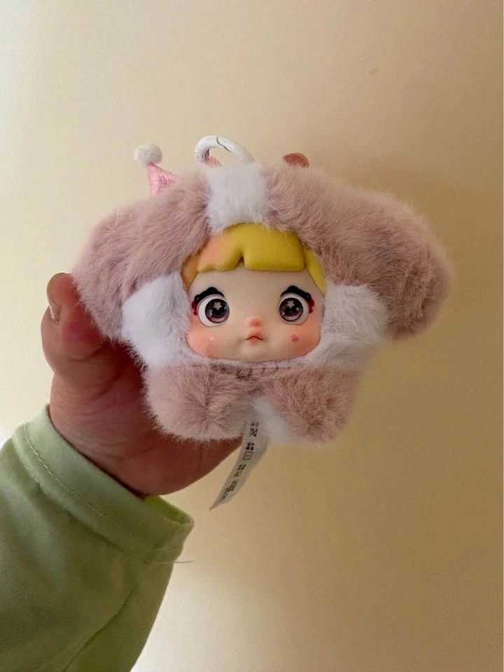 Plush keychains and bag - photo 4