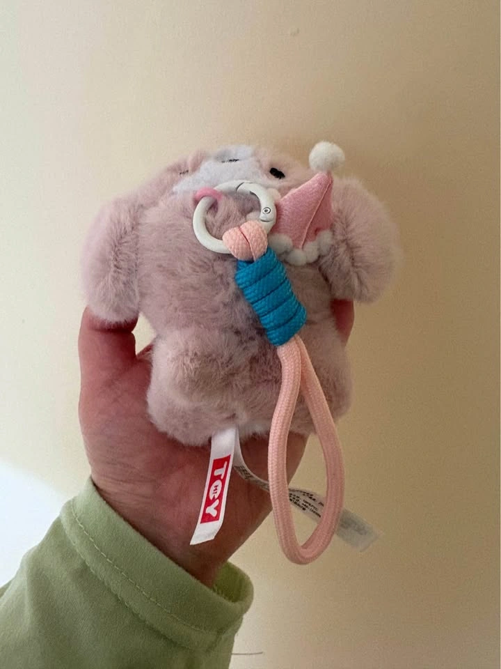 Plush keychains and bag - photo 5