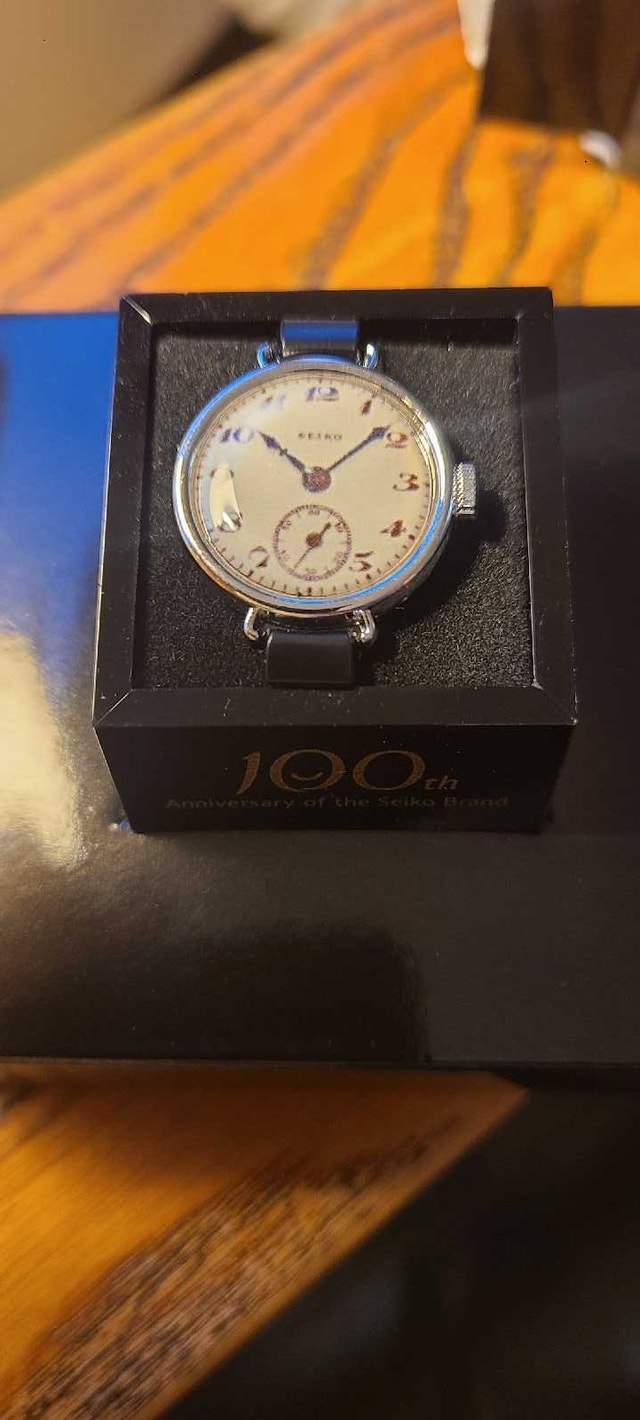 Seiko 100th Anniversary Pin - photo 2