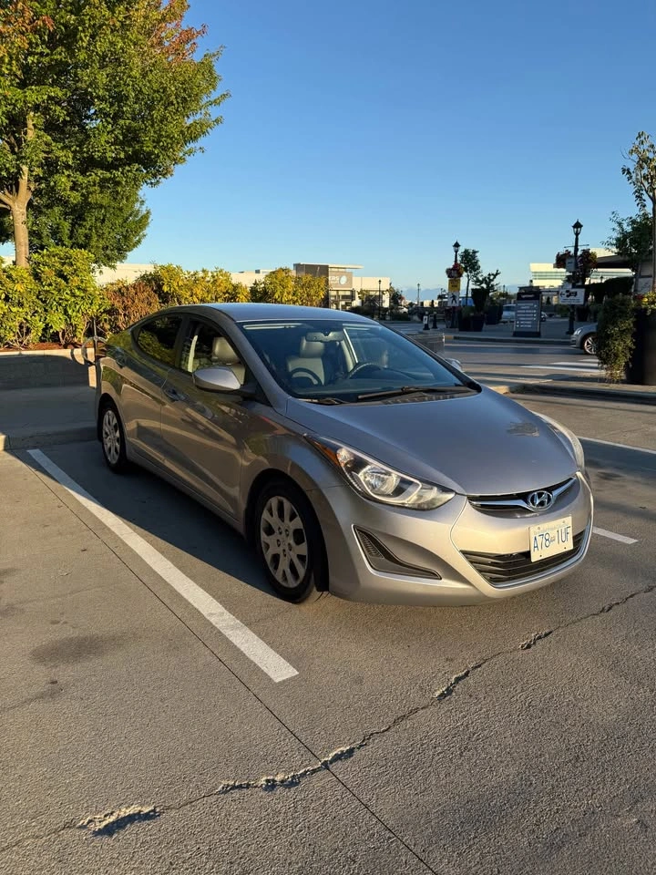 2015 Hyundai Elantra - photo 4