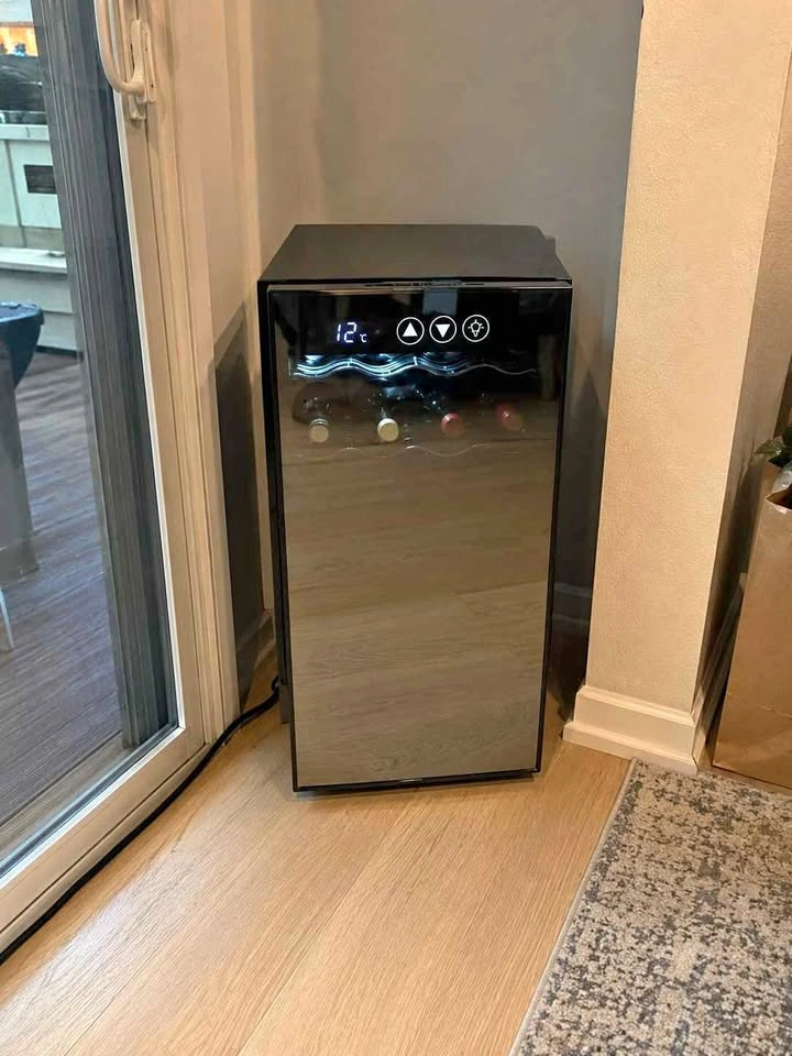 Koolatron 12-Bottle Wine Cooler / Wine Fridge (33L)