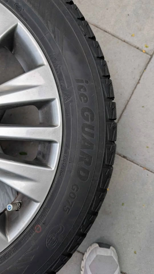 20 Inch Toyota Highlander Platinum Wheels & Winter Tires - photo 3