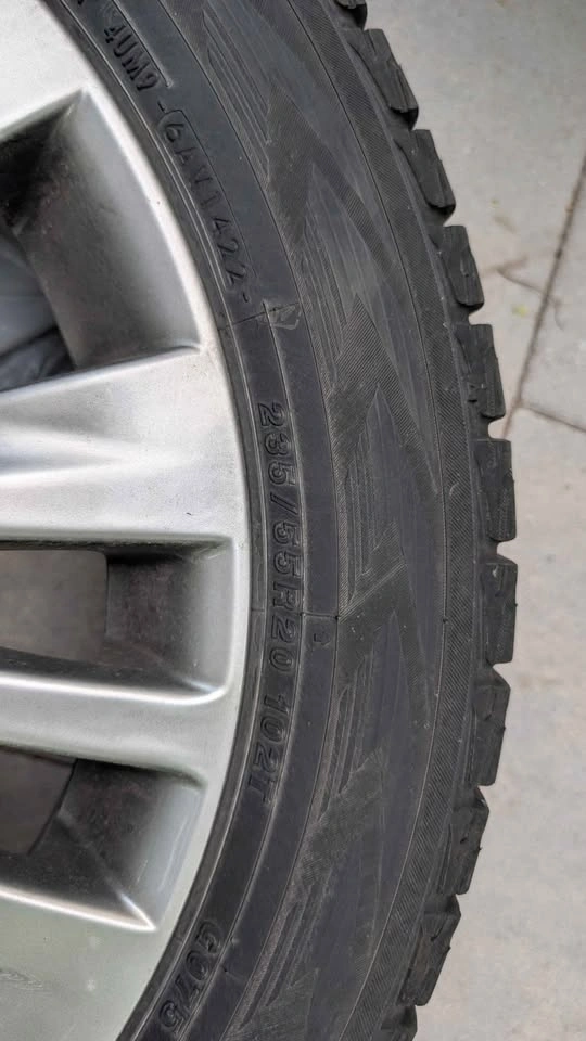 20 Inch Toyota Highlander Platinum Wheels & Winter Tires - photo 4