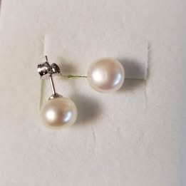 Faux Pearl Stud Earrings - photo 3