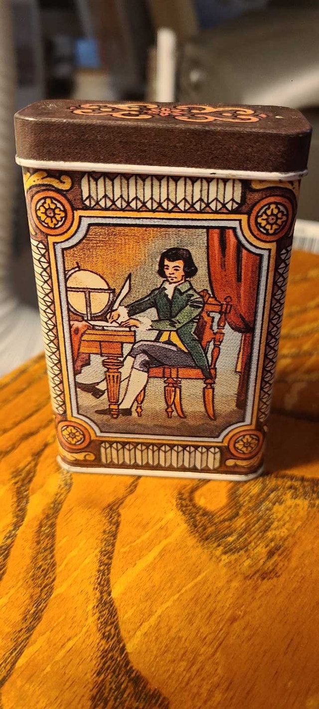 Vintage Classical Musician Decorative Small Tin - photo 2