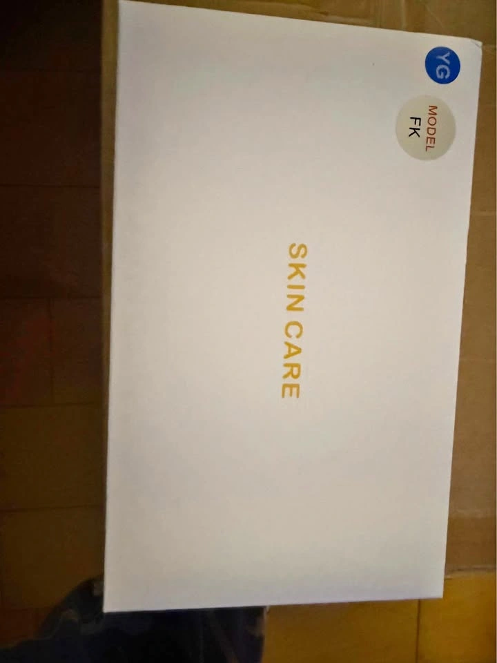 Brand new inbox Facial hot rolling device