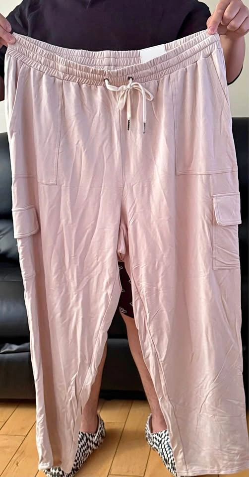 Brand new 3x women’s Jules and Leopoldo jogger set