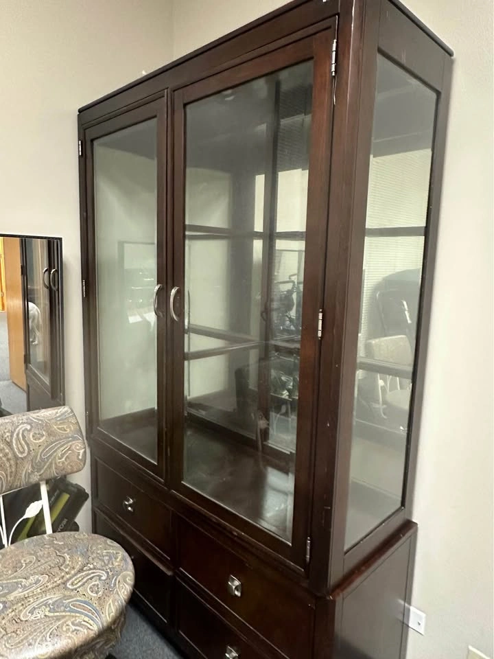 China cabinet - photo 2