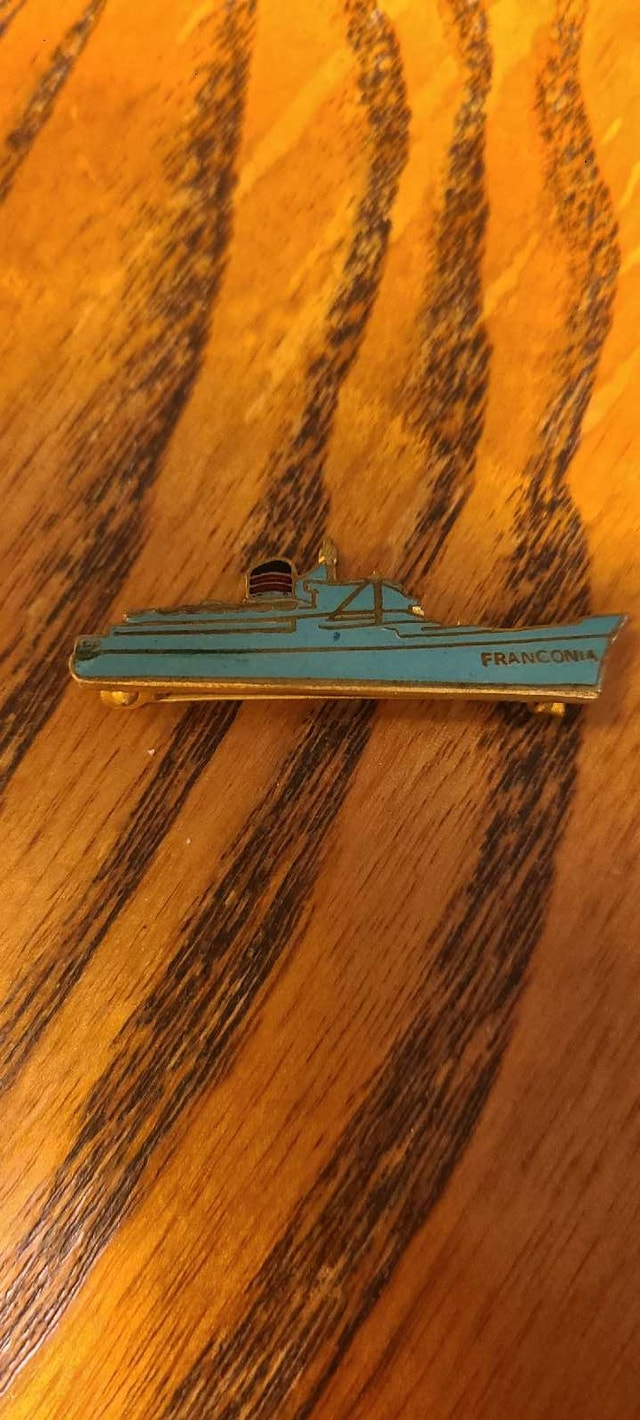 RMS Franconia Ship Pin (1966) - photo 3