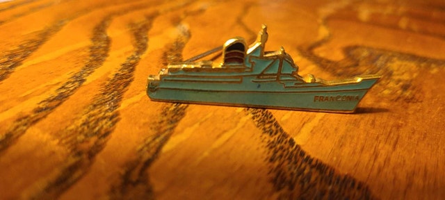 RMS Franconia Ship Pin (1966) - photo 5