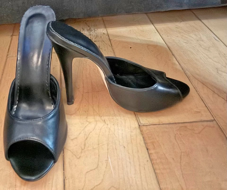 Brand new size 10.5 black heels