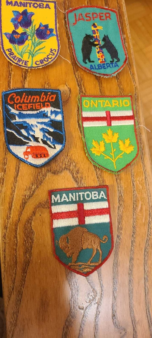Collection of Vintage Canadian Travel Patches - photo 4