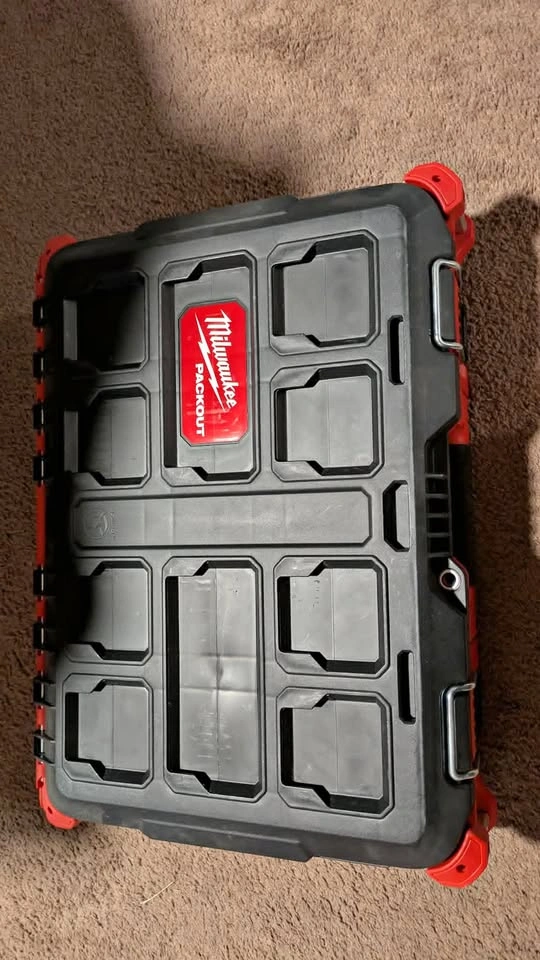 22'' Milwaukee Medium Packout