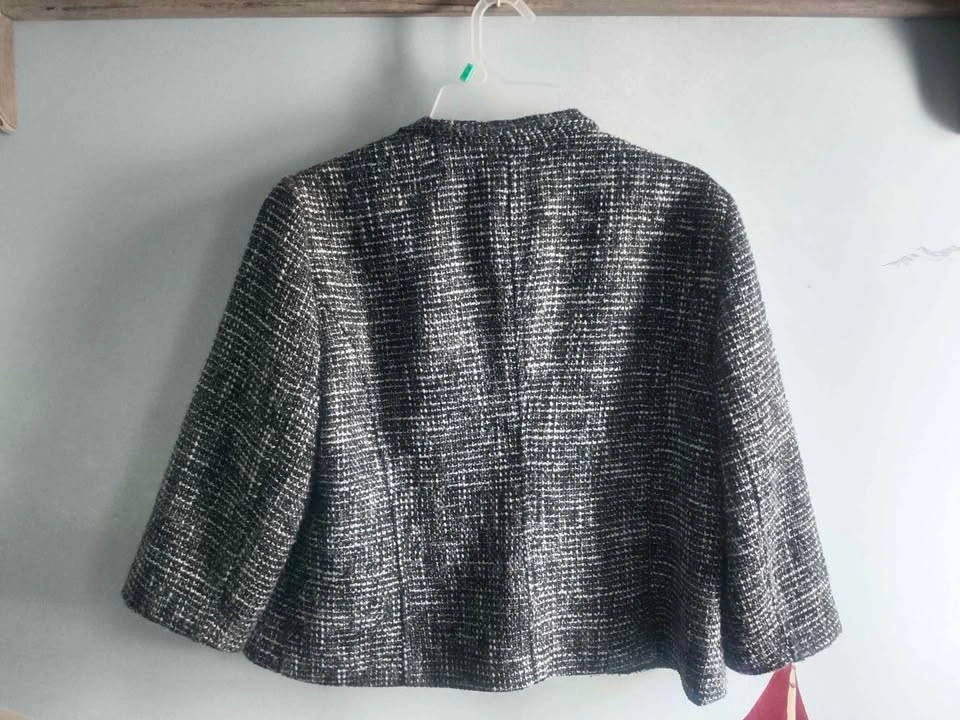 Timeless Elegance in Every Stitch - Tweed Jacket - photo 2