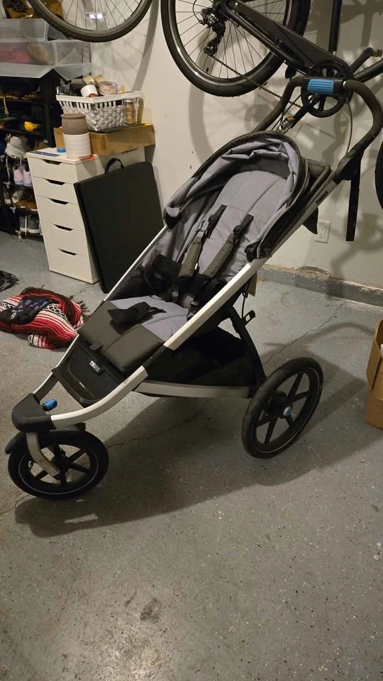 Thule Urban Glide 2 Jogging Stroller - photo 2
