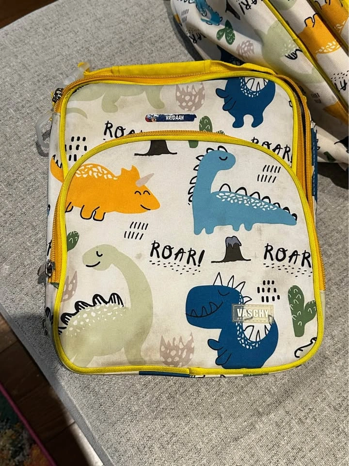 Kids backpack with pencil and lunch box - photo 4