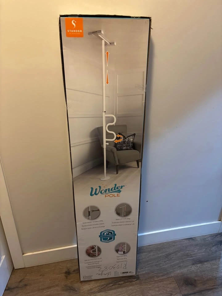 Brand new in box Wonder Pole. Never opened - photo 2