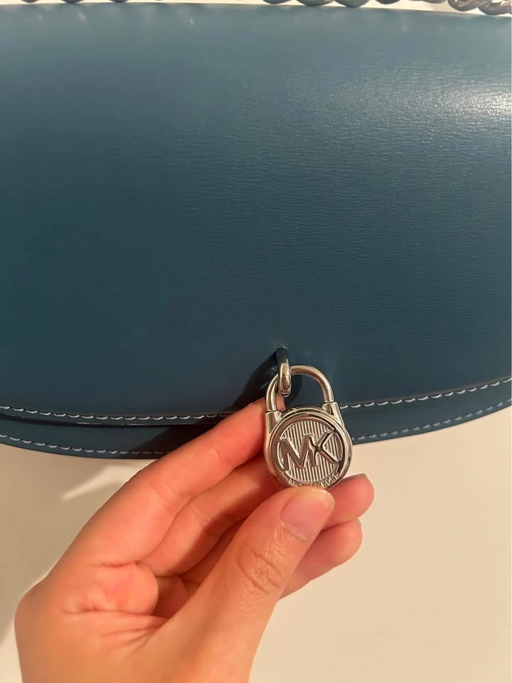 Michael Kors Teal Leather Shoulder Bag - photo 5