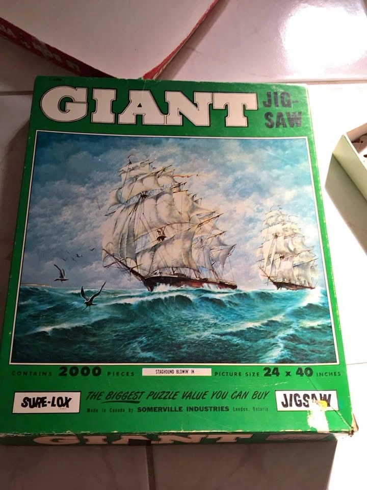 New Giant 2000 Jigsaw puzzle (Ocean)
