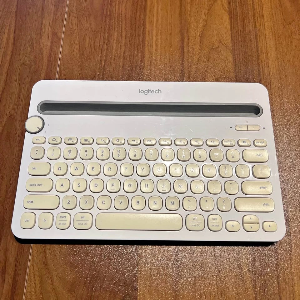 Logitech Bluetooth Multi-Device Keyboard K480, White