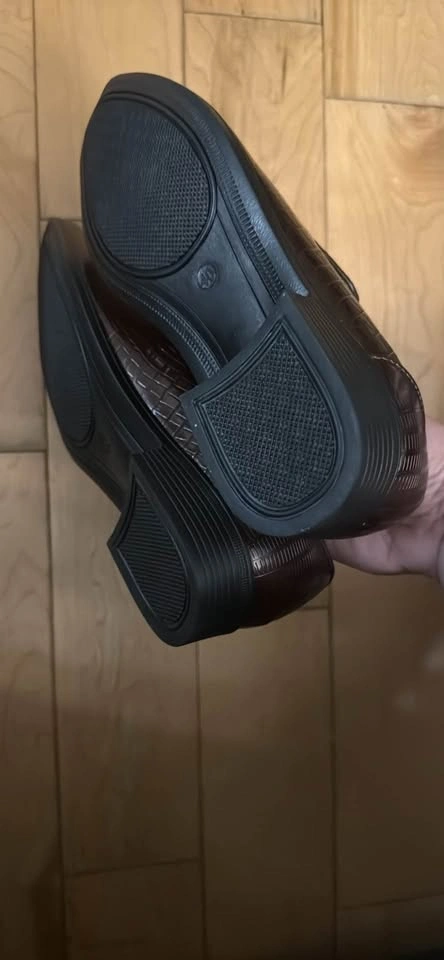 Size 7 to 7.5 Men’s dress shoes - photo 4