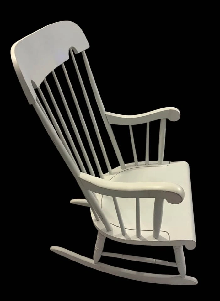 Sturdy White Windsor Style Wooden Rocking Chair - photo 5