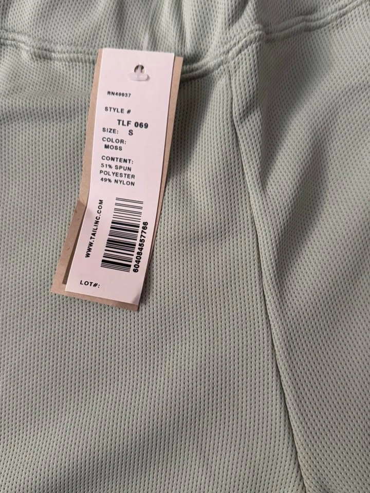 Brand new size small green capris - photo 2