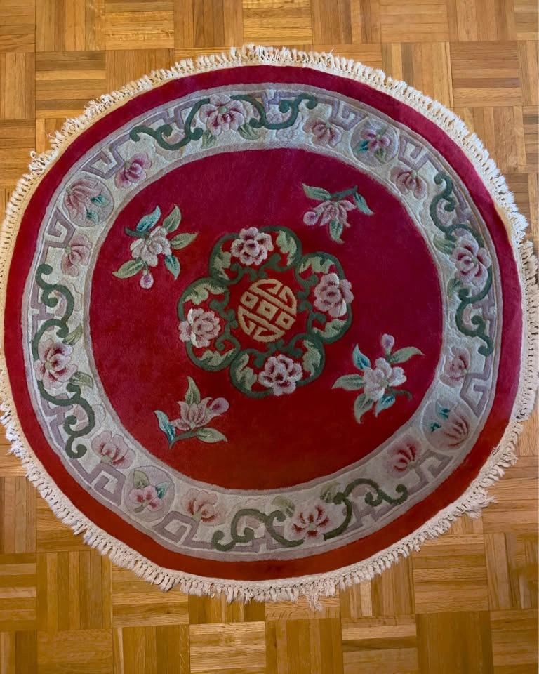 Round Vintage Peking Rug, 43”