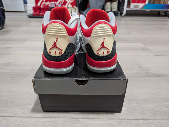 DS Jordan "Fire Red" 3 - Size 8 (2007 Release) - photo 5