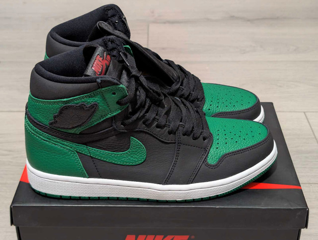Air Jordan "Pine Green 2.0" 1 Retro High - Size 9.5