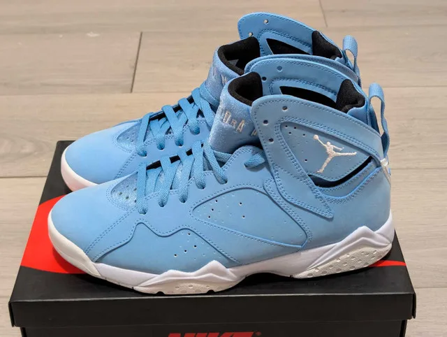 DS Jordan Pantone 7 - Size 8.5 image indicator(3)