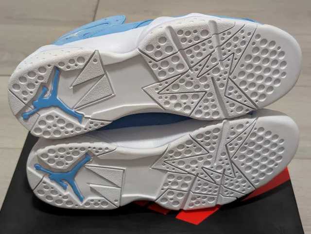 DS Jordan Pantone 7 - Size 8.5 image indicator(5)