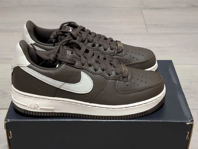DS Nike "Chocolate" Air Force 1 Low Craft - Size 8.5 thumbnail
