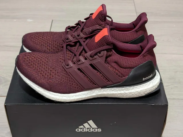 DS Adidas "Burgundy" Ultra Boost 1.0 - Size 10 image indicator(3)