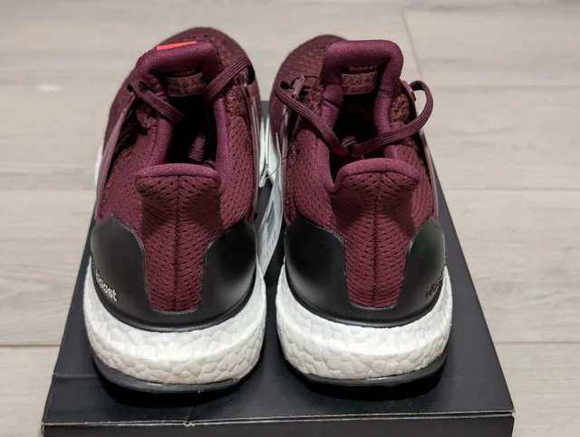 DS Adidas "Burgundy" Ultra Boost 1.0 - Size 10 image indicator(4)