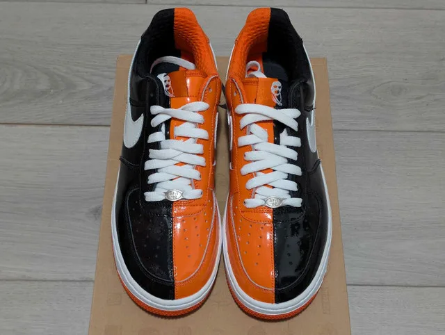 DS Nike "Halloween" Air Force 1 Low - Size 8 image indicator(2)