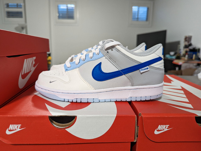 DS Nike "Ivory Hyper Royal" Dunk Low - Size 6Y - photo 3