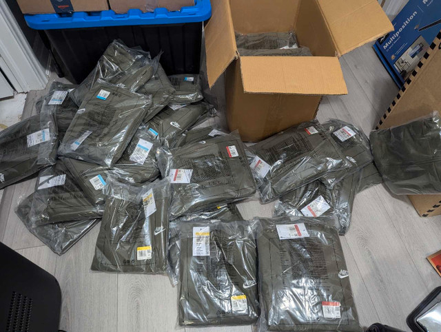 DS Nike Olive Green Zip Up Sweater - Size M/L/XL - photo 2