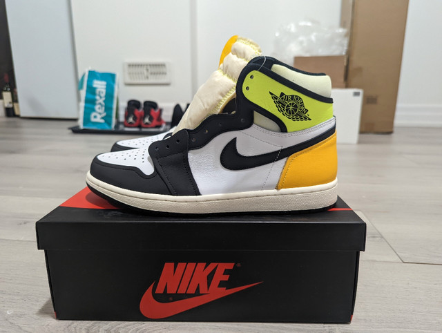 DS Jordan "Volt" 1 OG High - Size 9.5 - photo 2