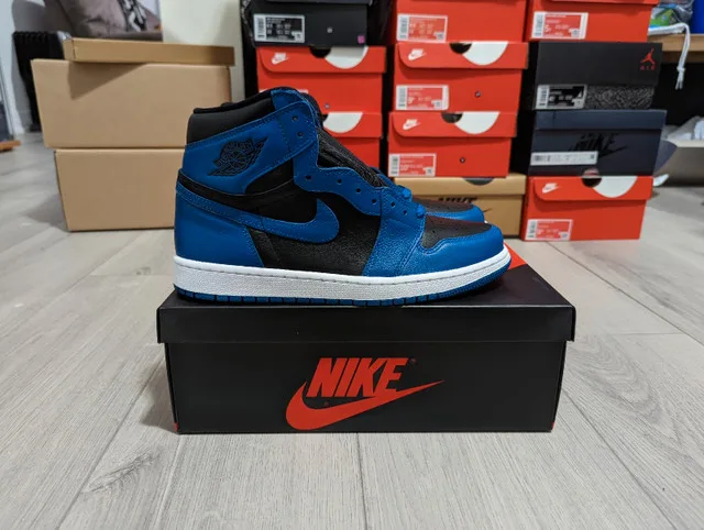 DS Air Jordan "Marina Blue" 1 OG High - Size 9.5 thumbnail