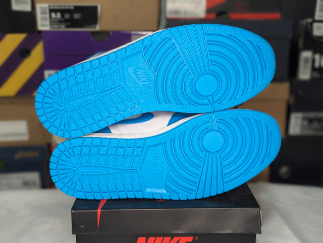 DS Nike Air Jordan "UNC" 1 High OG (2015) - Size 9.5 - photo 3