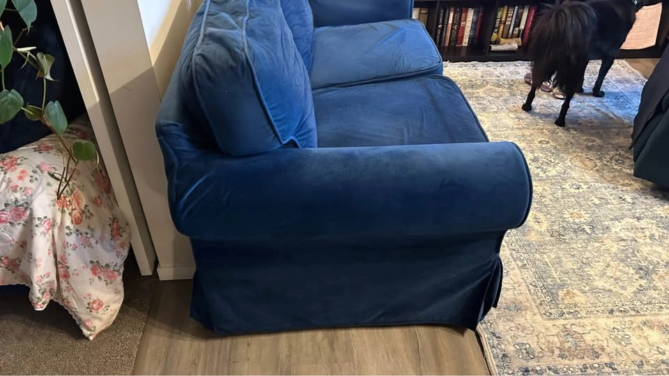 IKEA 2-Seat Loveseat in Blue Velvet - photo 2