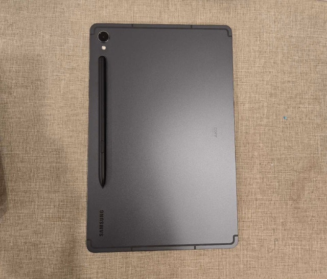 Samsung Galaxy Tab S9 with Accessories - photo 2