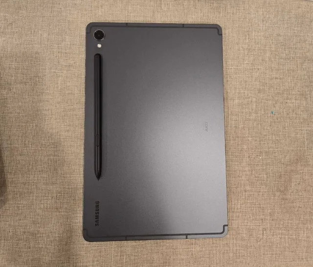 Samsung Galaxy Tab S9 with Accessories - photo 2