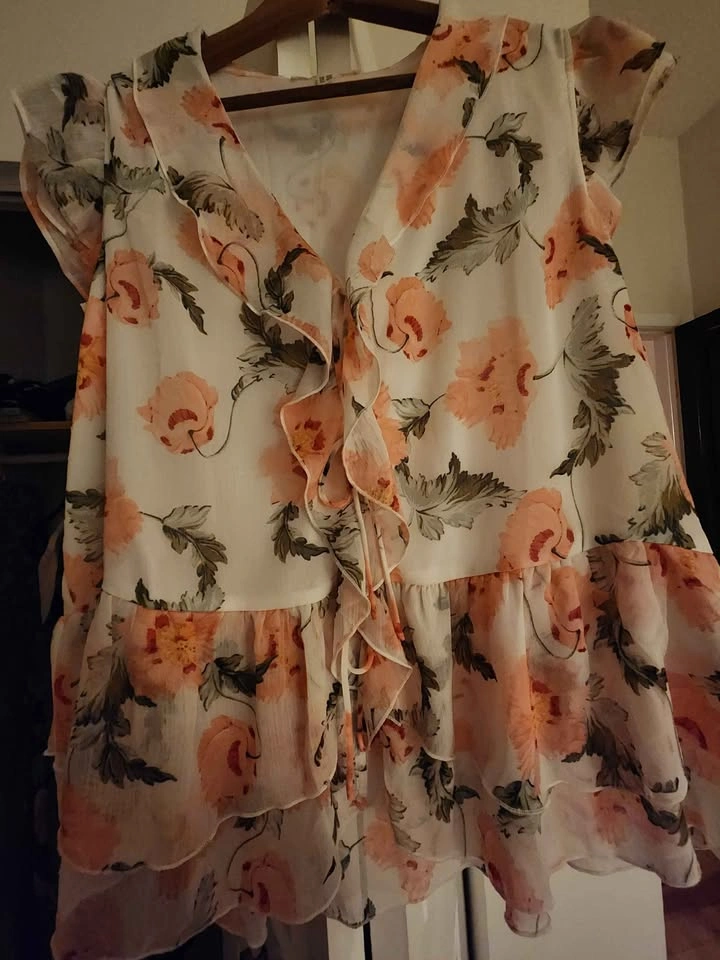 Haver + Blair Floral Ruffle Blouse Size 2X - photo 2