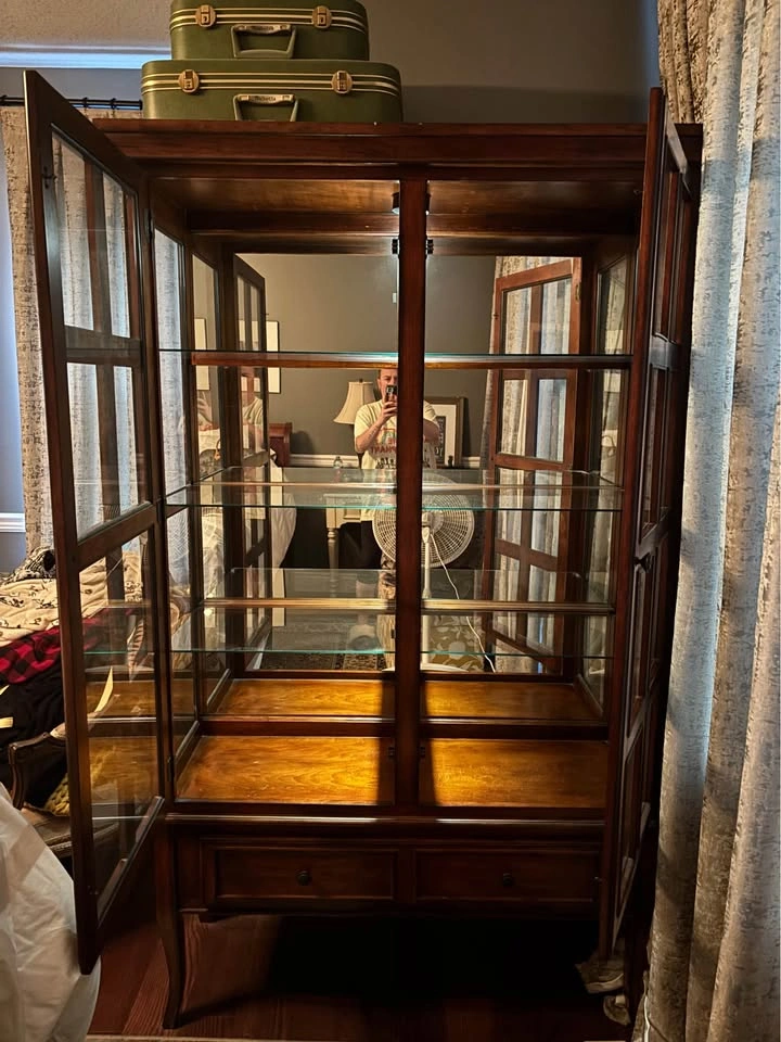 Solid Wood Cabinet - photo 2