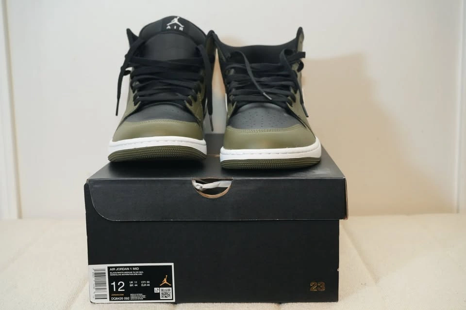 Air Jordan 1 MID - photo 3