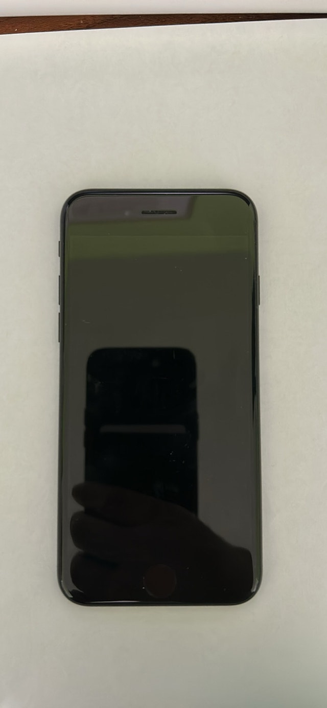 Black iPhone SE 2 64GB - photo 2